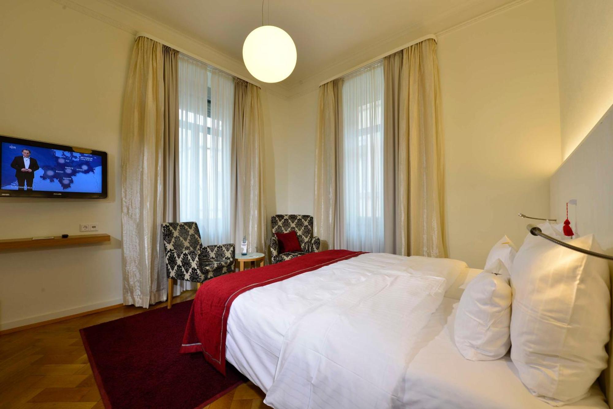 Western Premier Victoria Hotel