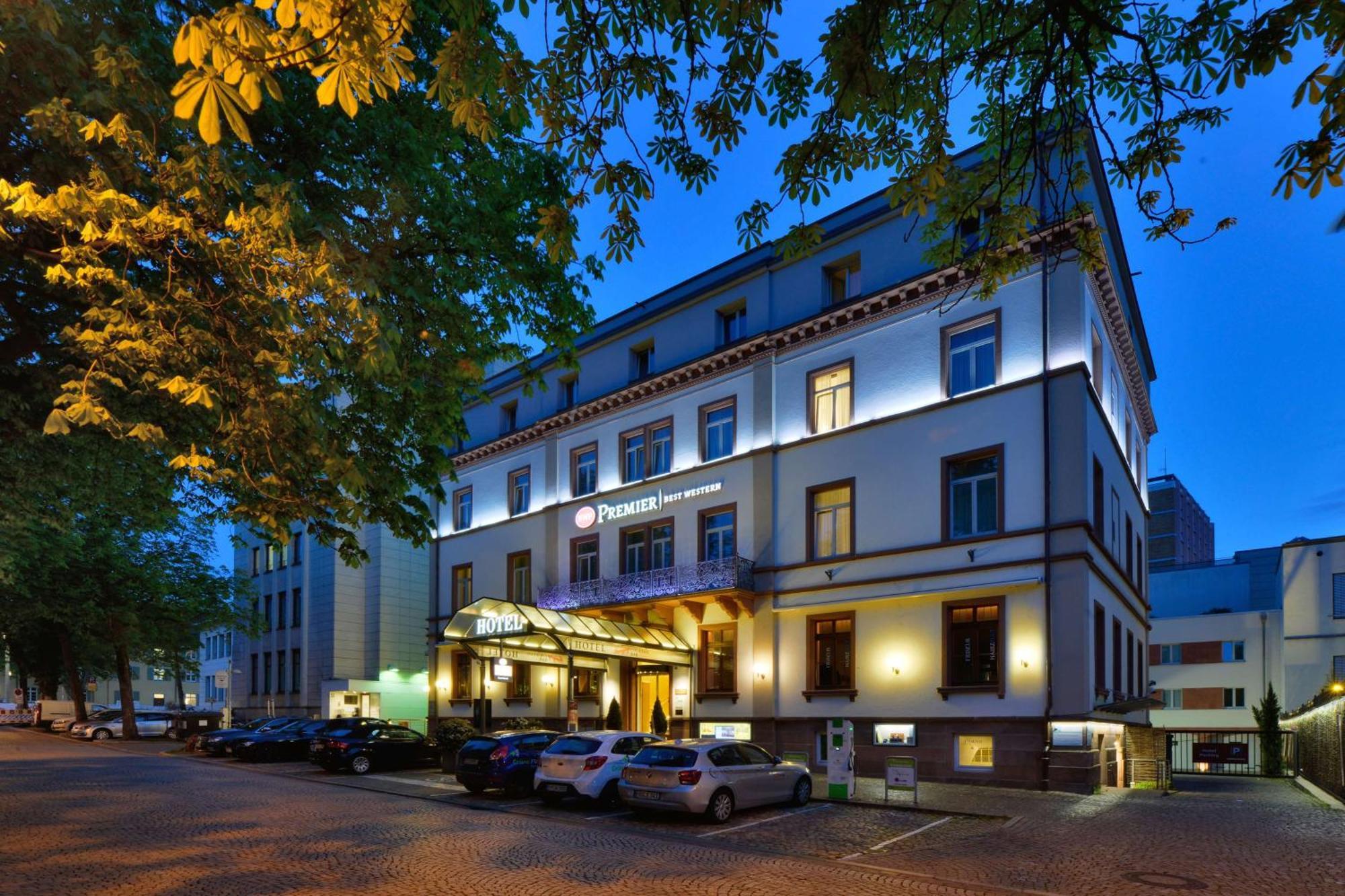 Hotel Western Premier Victoria 4*