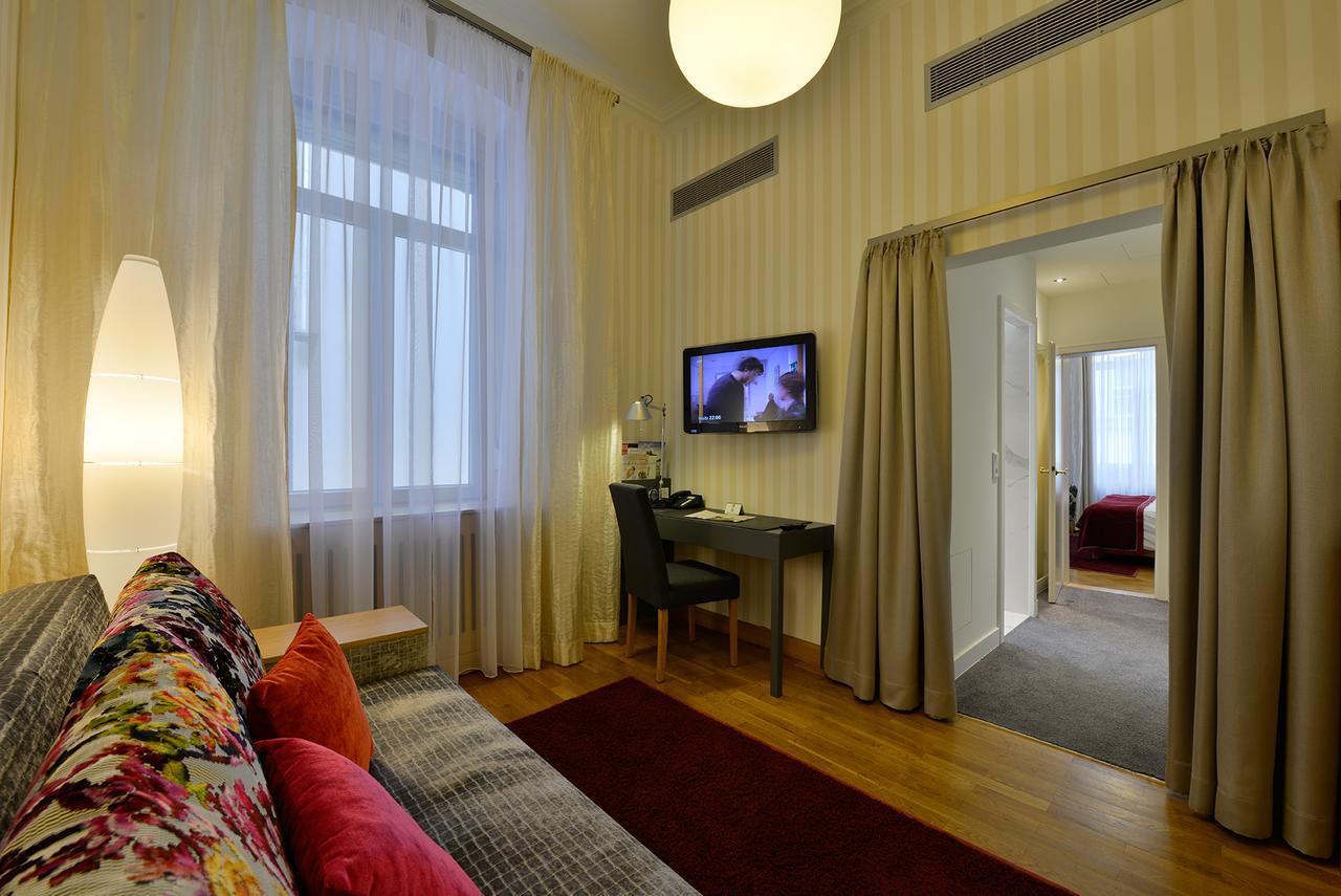 Western Premier Victoria Hotel 4*