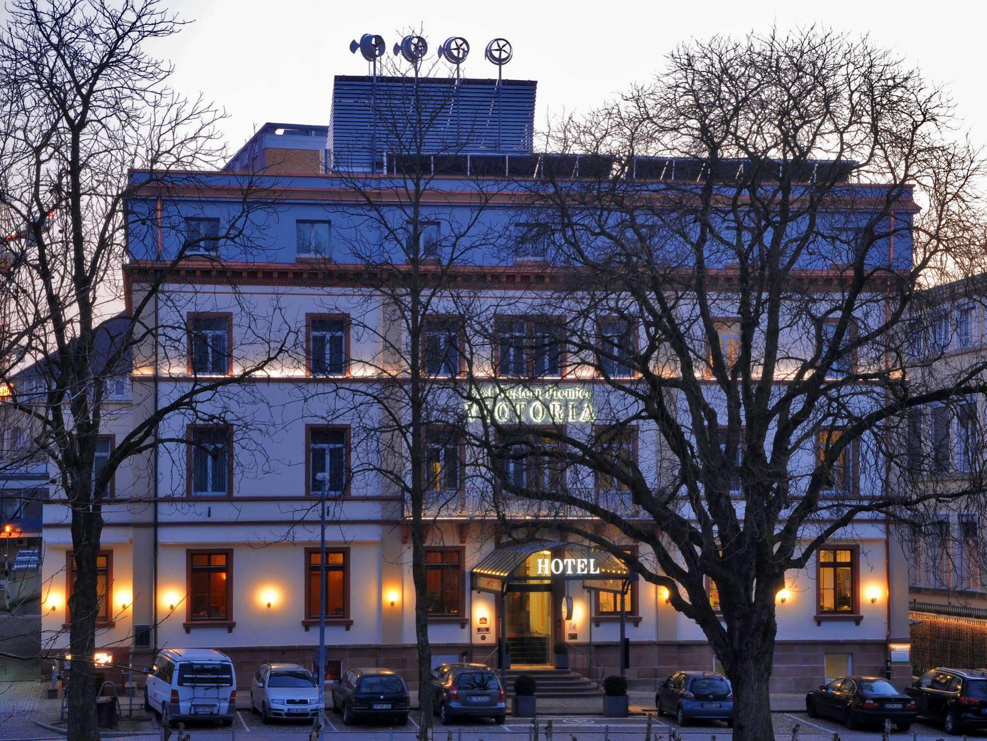 Hotel Western Premier Victoria 4*